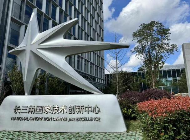 链升科技 从成立到交付，光电产业链上的“关键拼图”